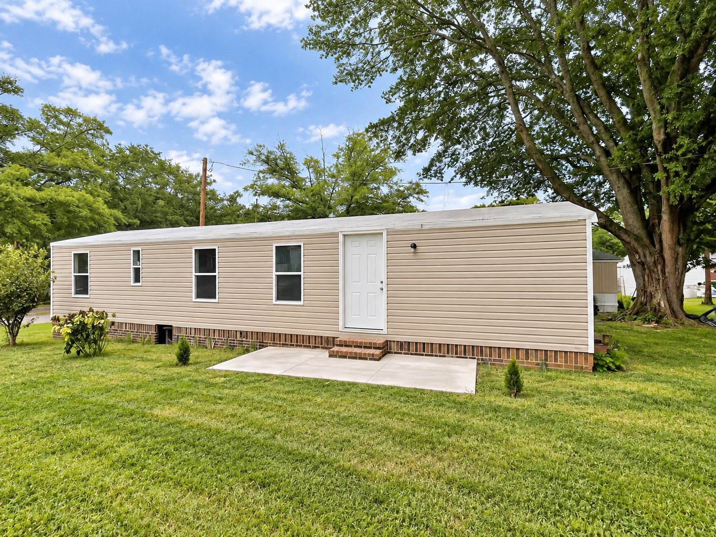 Photo 1 of 2 Bed / 1 Bath Mobile Home